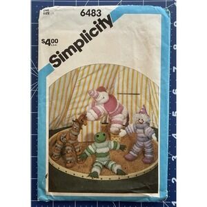 VTG SIMPLICITY Pattern 6483 Puff Circle Animals & Clown Uncut